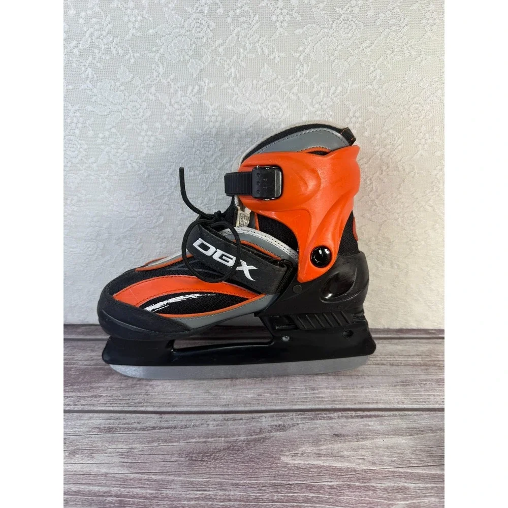 DBX‎ Boys/Girls Adjustable Ice Skates Size (1-4) youth/kids